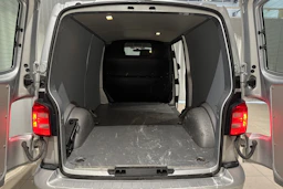 hopea Volkswagen Transporter 2018 kuva 15.