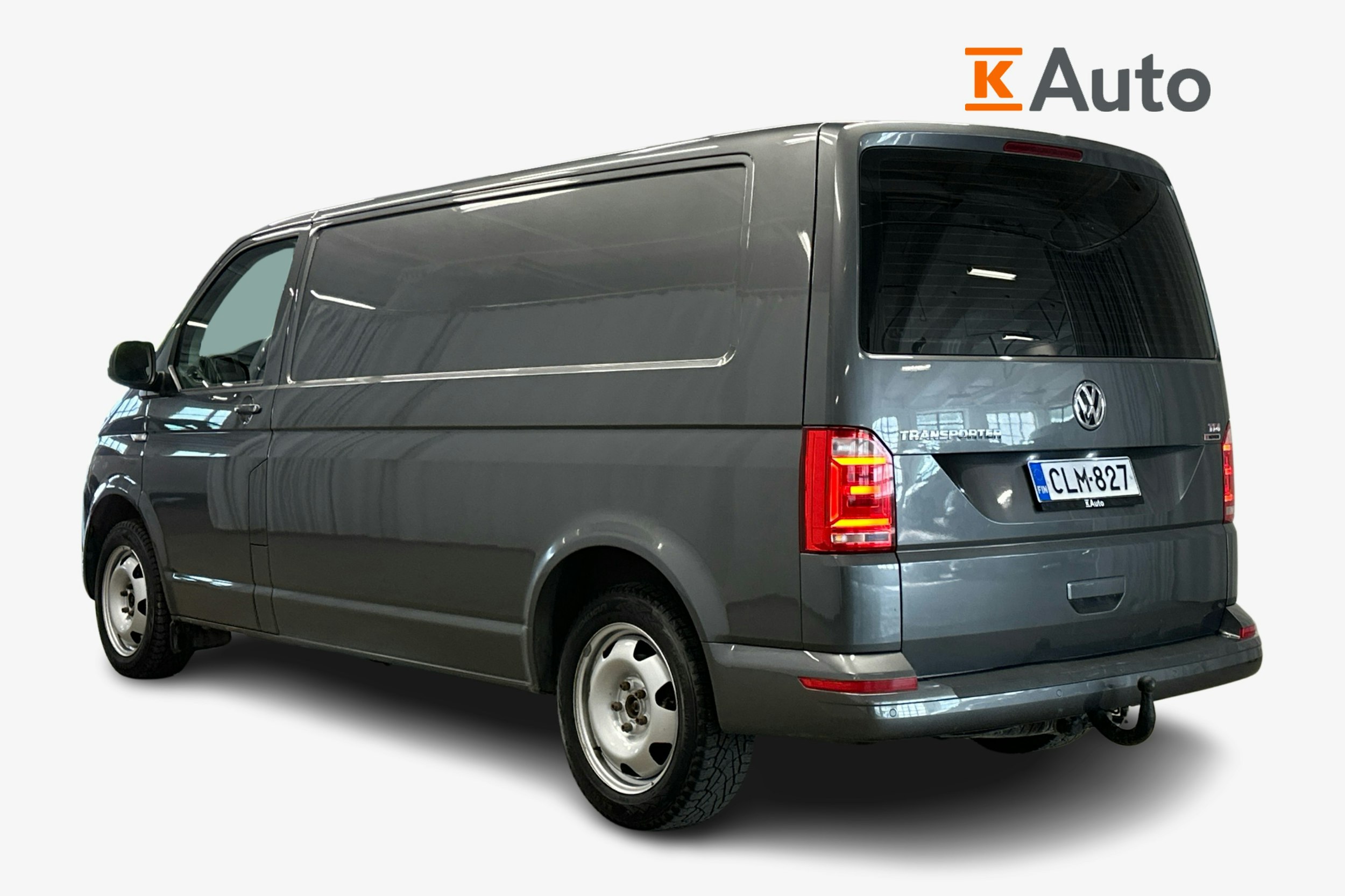 harmaa Volkswagen Transporter 2018 kuva 2.