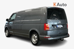 harmaa Volkswagen Transporter 2018 kuva 2.