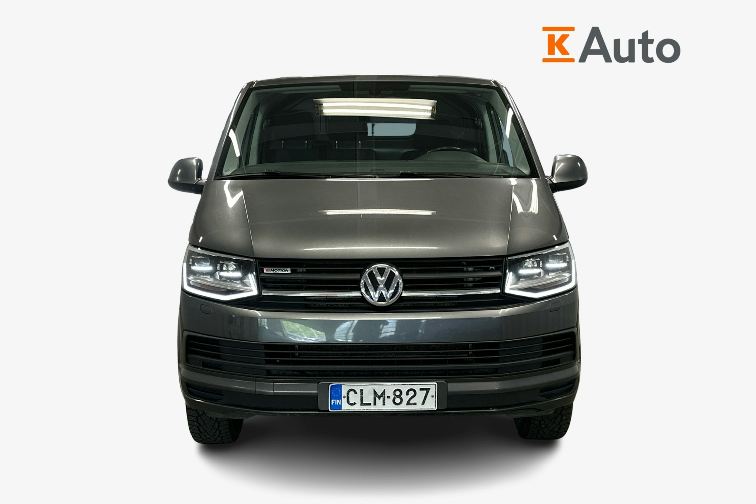 harmaa Volkswagen Transporter 2018 kuva 4.