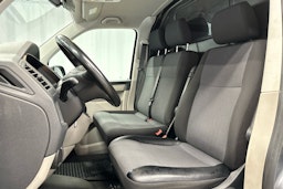 harmaa Volkswagen Transporter 2018 kuva 15.