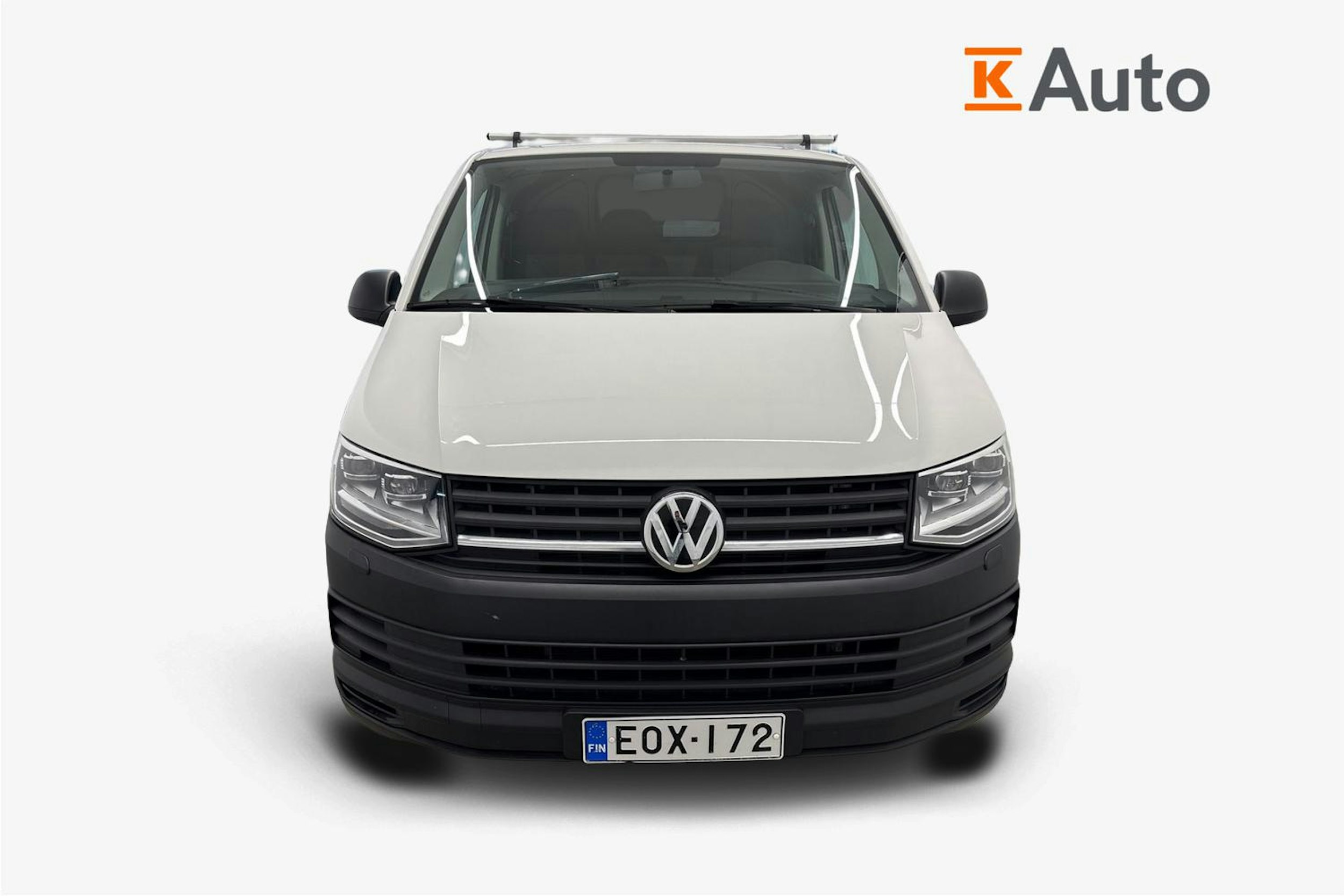 valkoinen Volkswagen Transporter 2018 kuva 5.