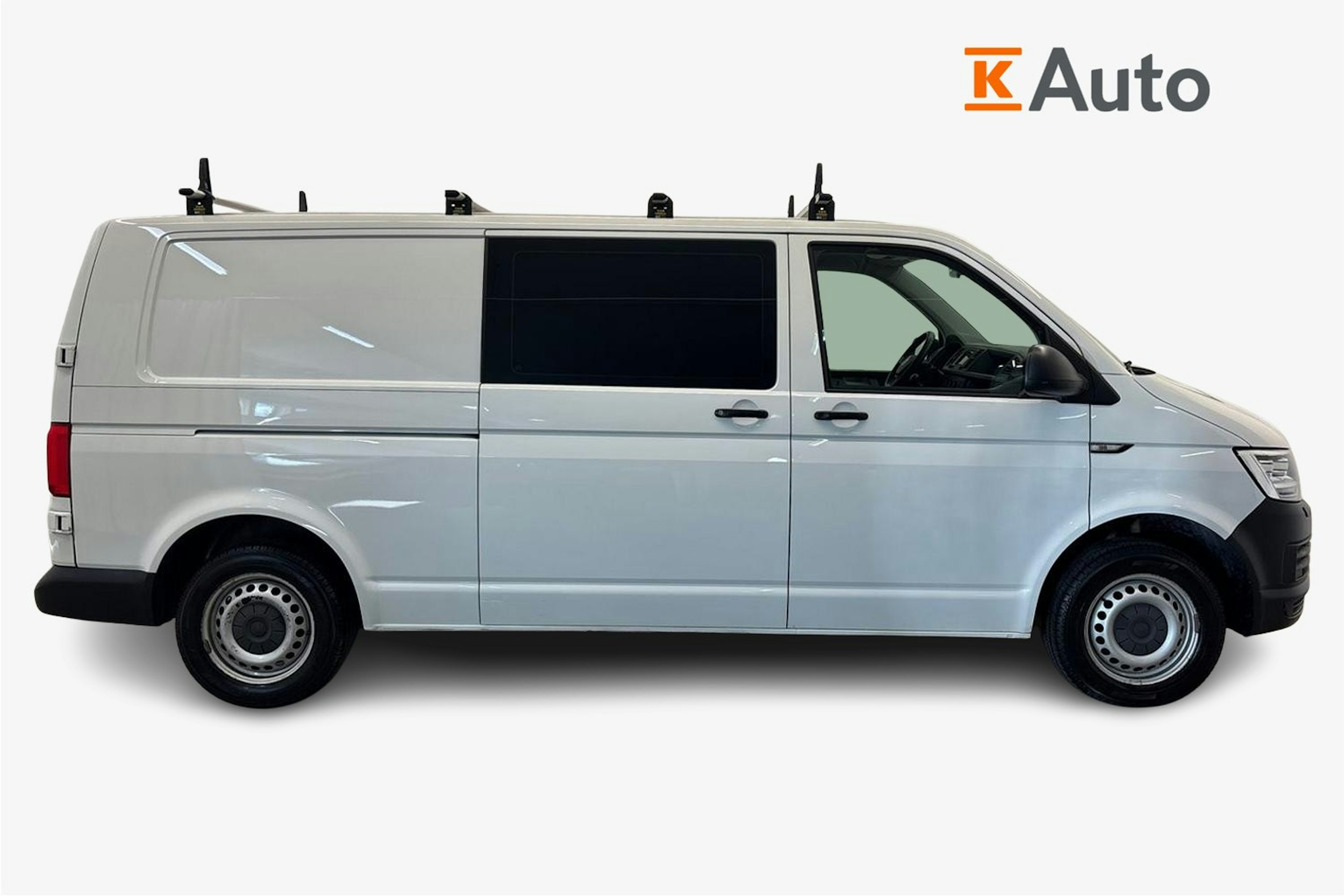 valkoinen Volkswagen Transporter 2018 kuva 6.