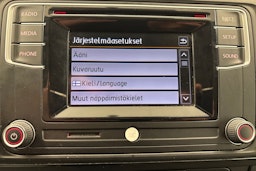 valkoinen Volkswagen Transporter 2018 kuva 19.