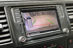keltainen Volkswagen Transporter 2018 kuva 14.