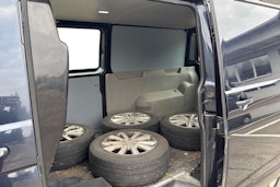 Sininen Volkswagen TRANSPORTER 2018 kuva 3.