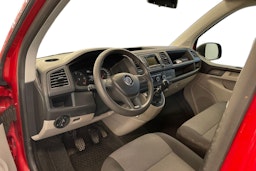 Punainen Volkswagen TRANSPORTER 2018 kuva 8.