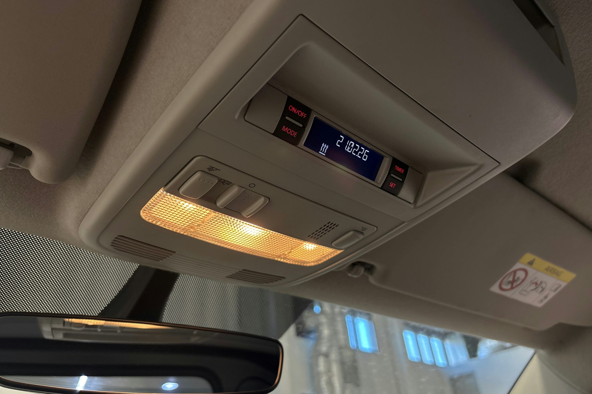 valkoinen Volkswagen Transporter 2018 kuva 20.