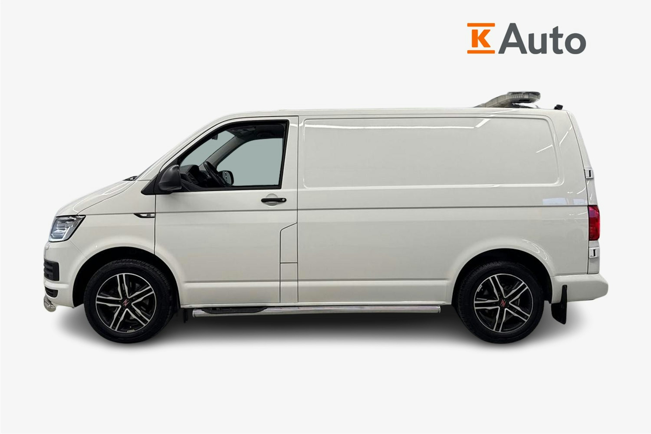 valkoinen Volkswagen Transporter 2018 kuva 7.