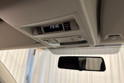 valkoinen Volkswagen Transporter 2018 kuva 23.