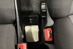 valkoinen Volkswagen Transporter 2018 kuva 29.