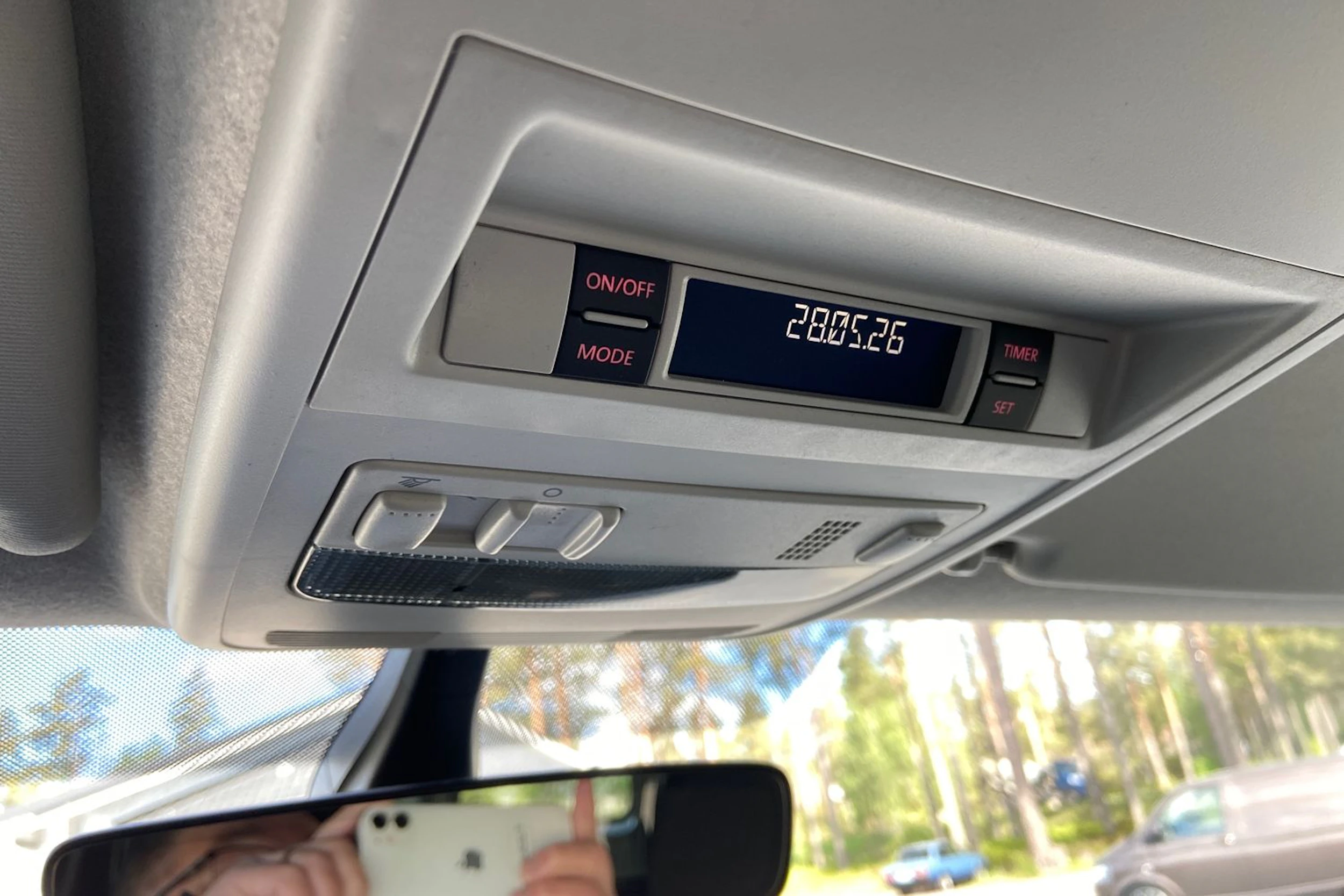 harmaa Volkswagen Transporter 2018 kuva 15.