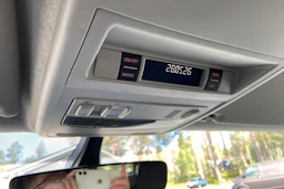 harmaa Volkswagen Transporter 2018 kuva 15.