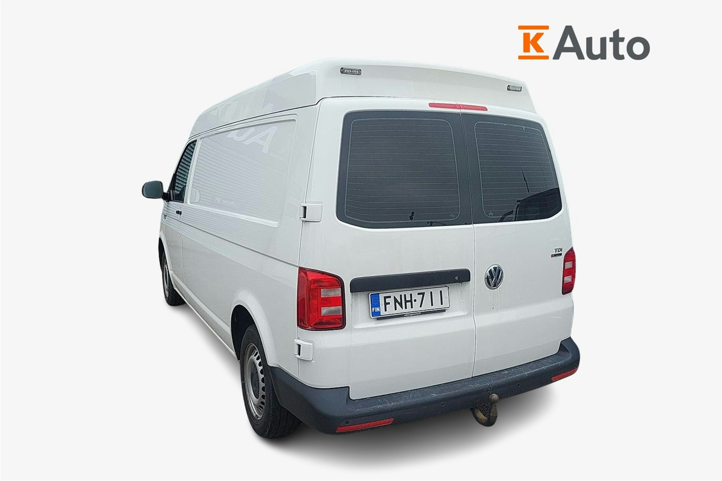 Valkoinen Volkswagen Transporter 2018 kuva 2.