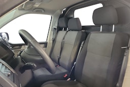 Valkoinen Volkswagen Transporter 2018 kuva 8.
