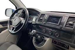 sininen Volkswagen Transporter 2018 kuva 10.