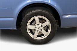 sininen Volkswagen Transporter 2018 kuva 11.