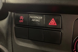 sininen Volkswagen Transporter 2018 kuva 20.