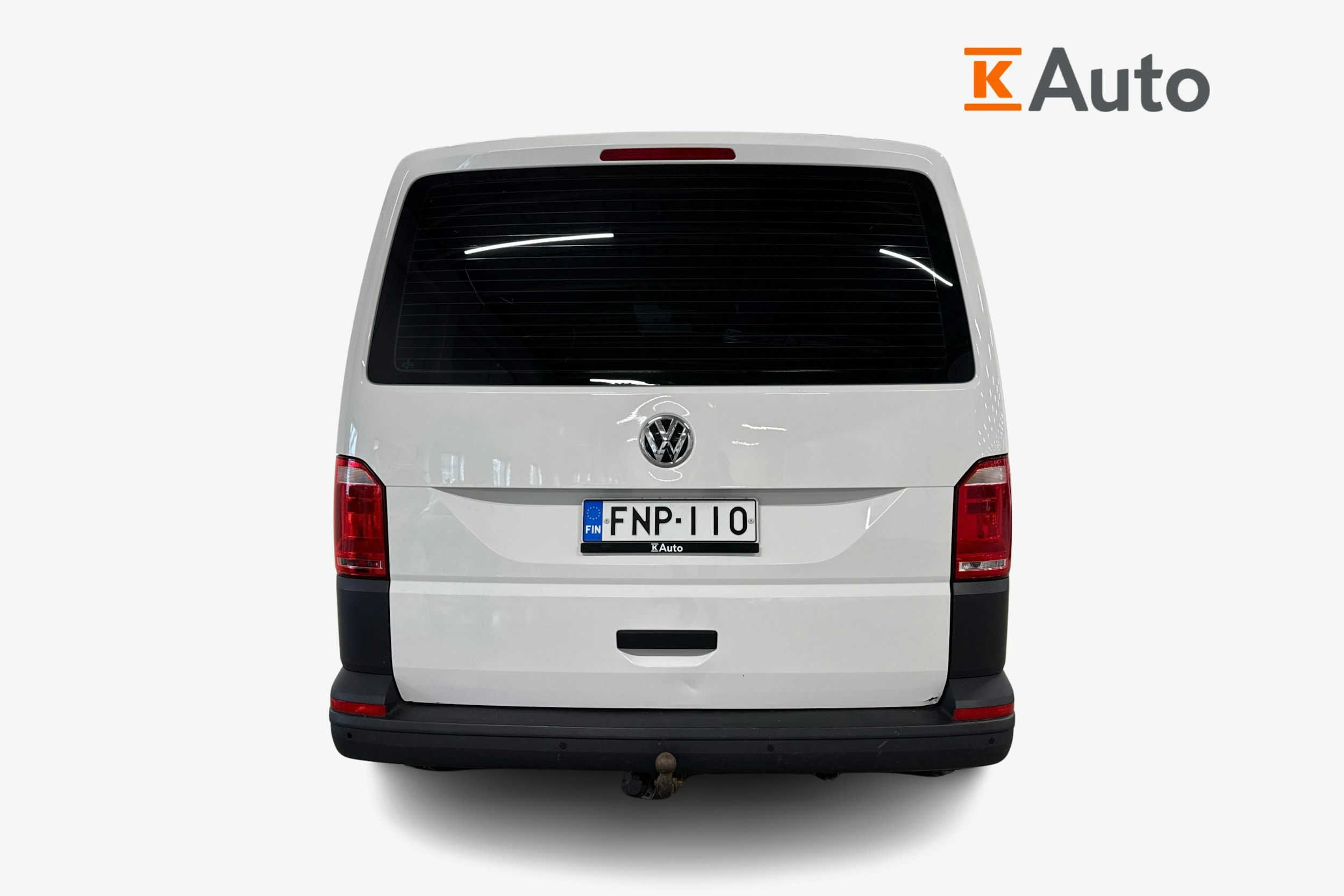 valkoinen Volkswagen Transporter 2018 kuva 3.