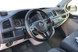 musta Volkswagen Transporter 2018 kuva 3.