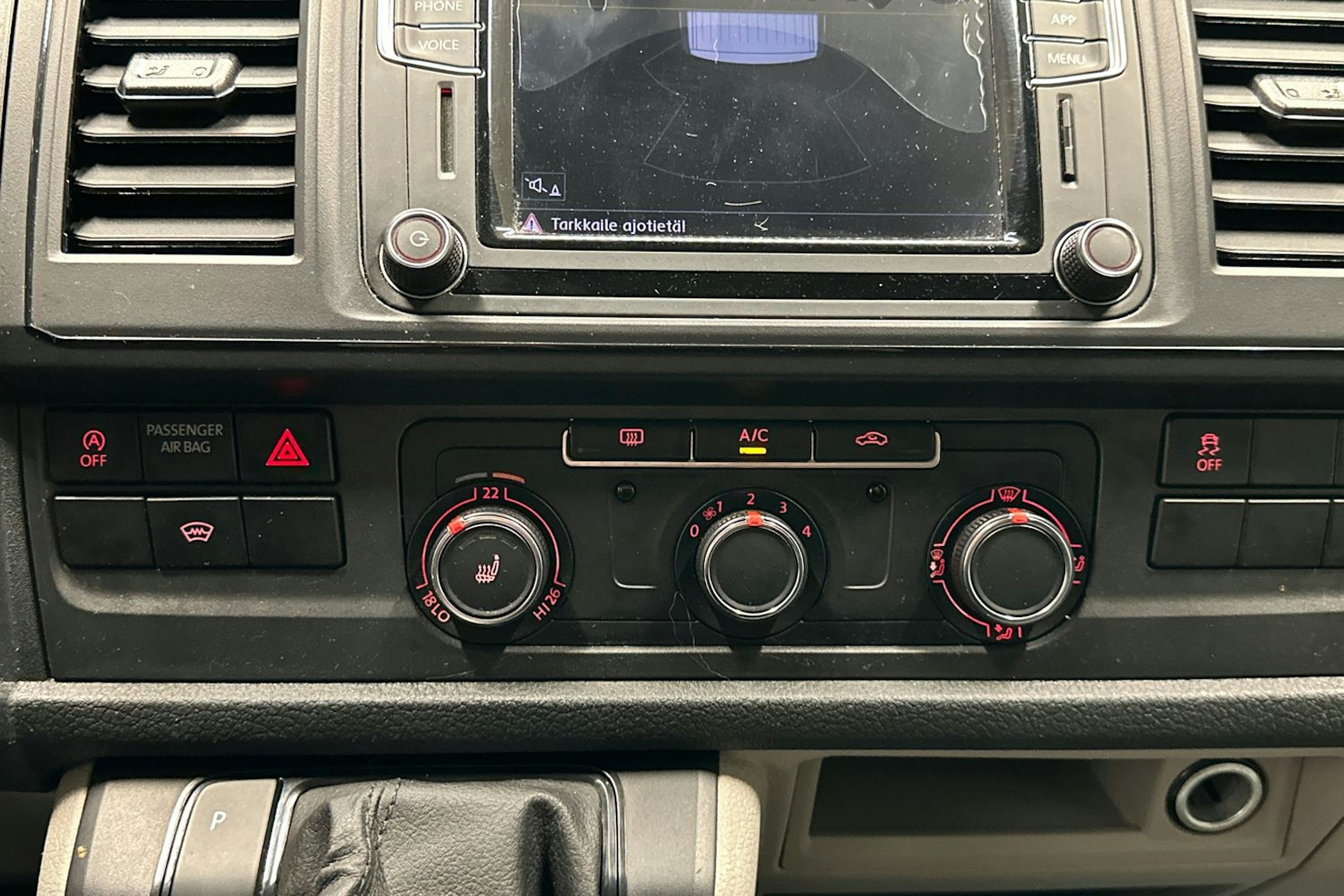 Ruskea (beige) Volkswagen TRANSPORTER 2018 kuva 21.