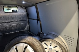 Ruskea (beige) Volkswagen TRANSPORTER 2018 kuva 28.