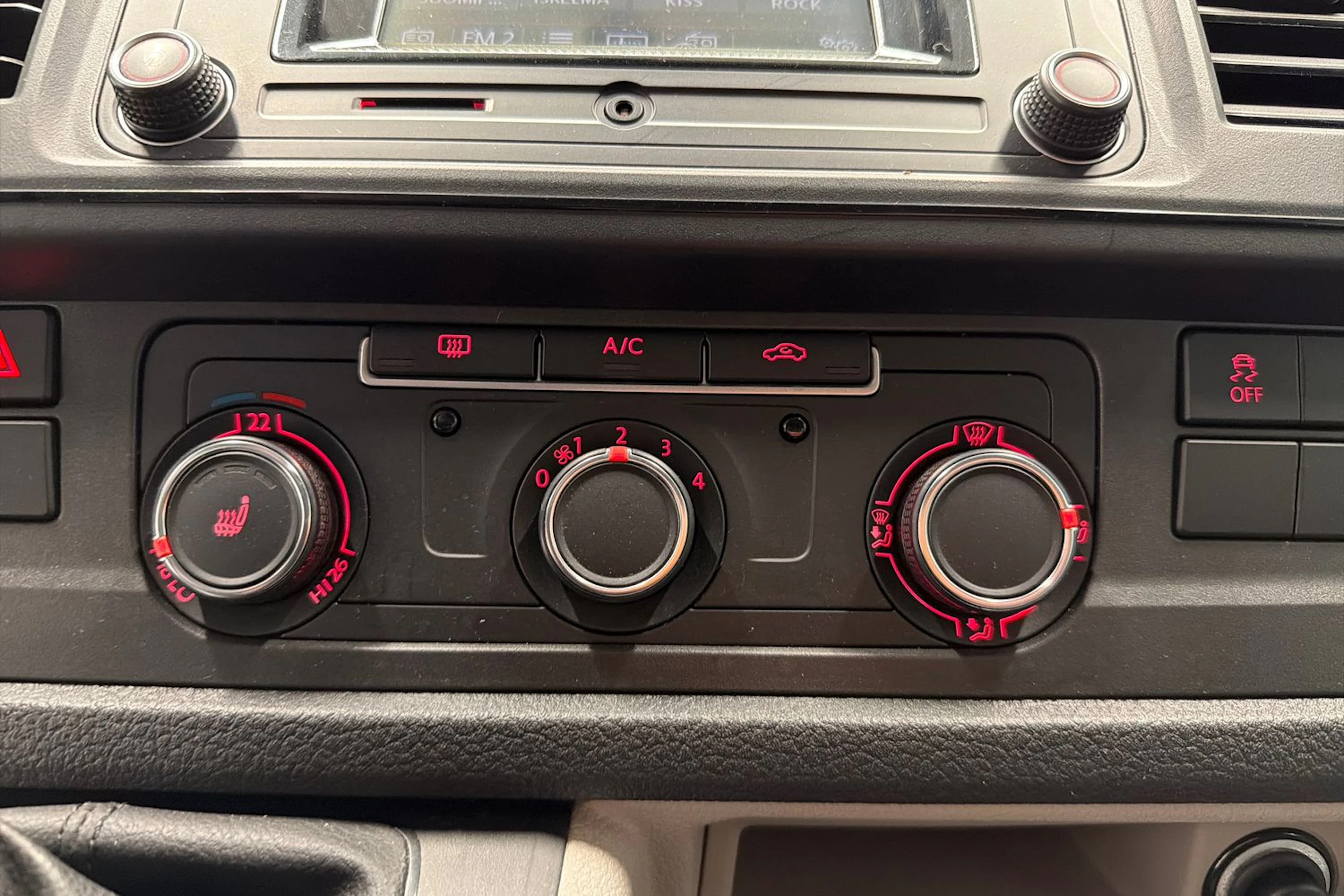 hopea Volkswagen Transporter 2019 kuva 15.