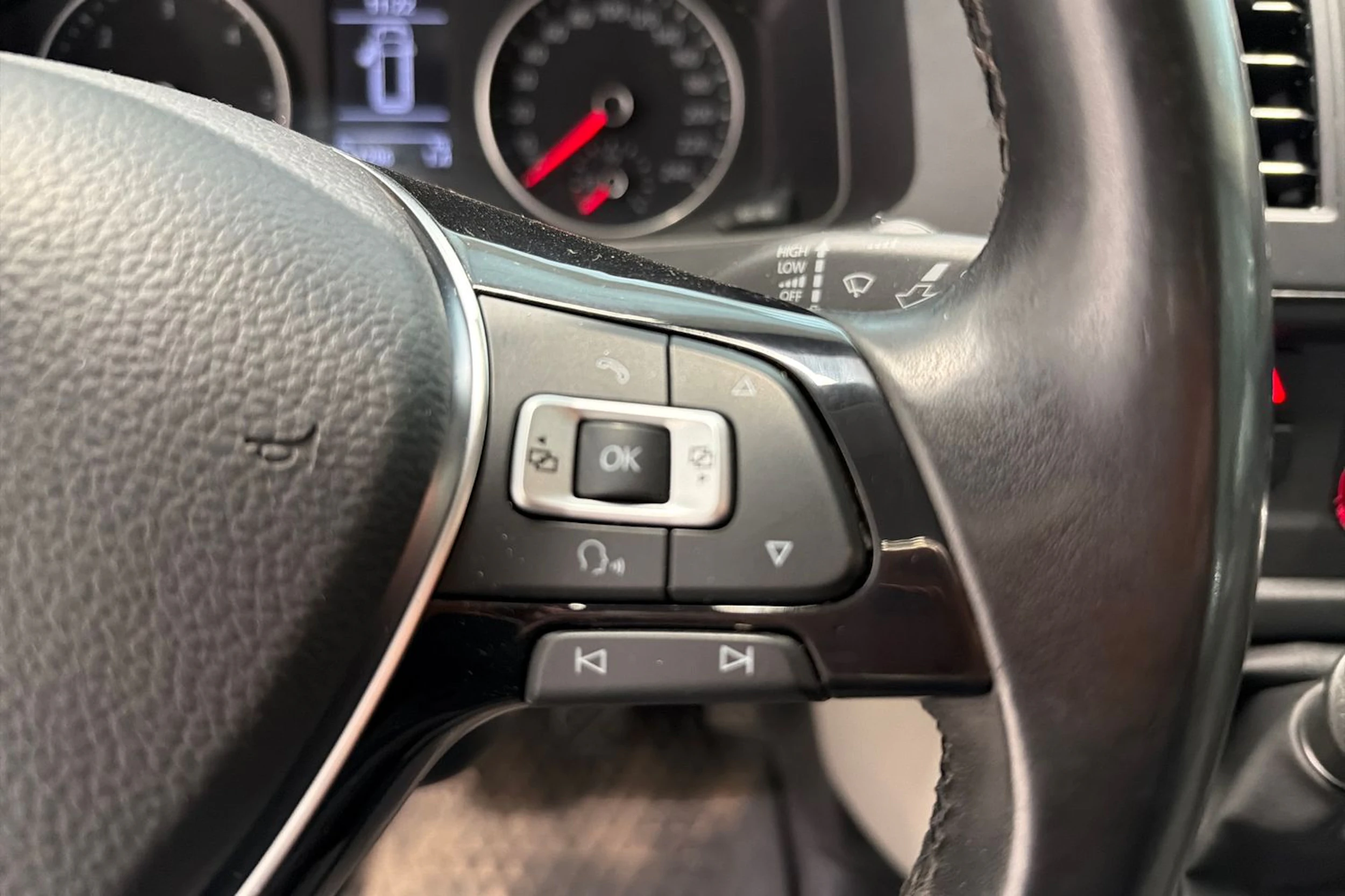 hopea Volkswagen Transporter 2019 kuva 18.