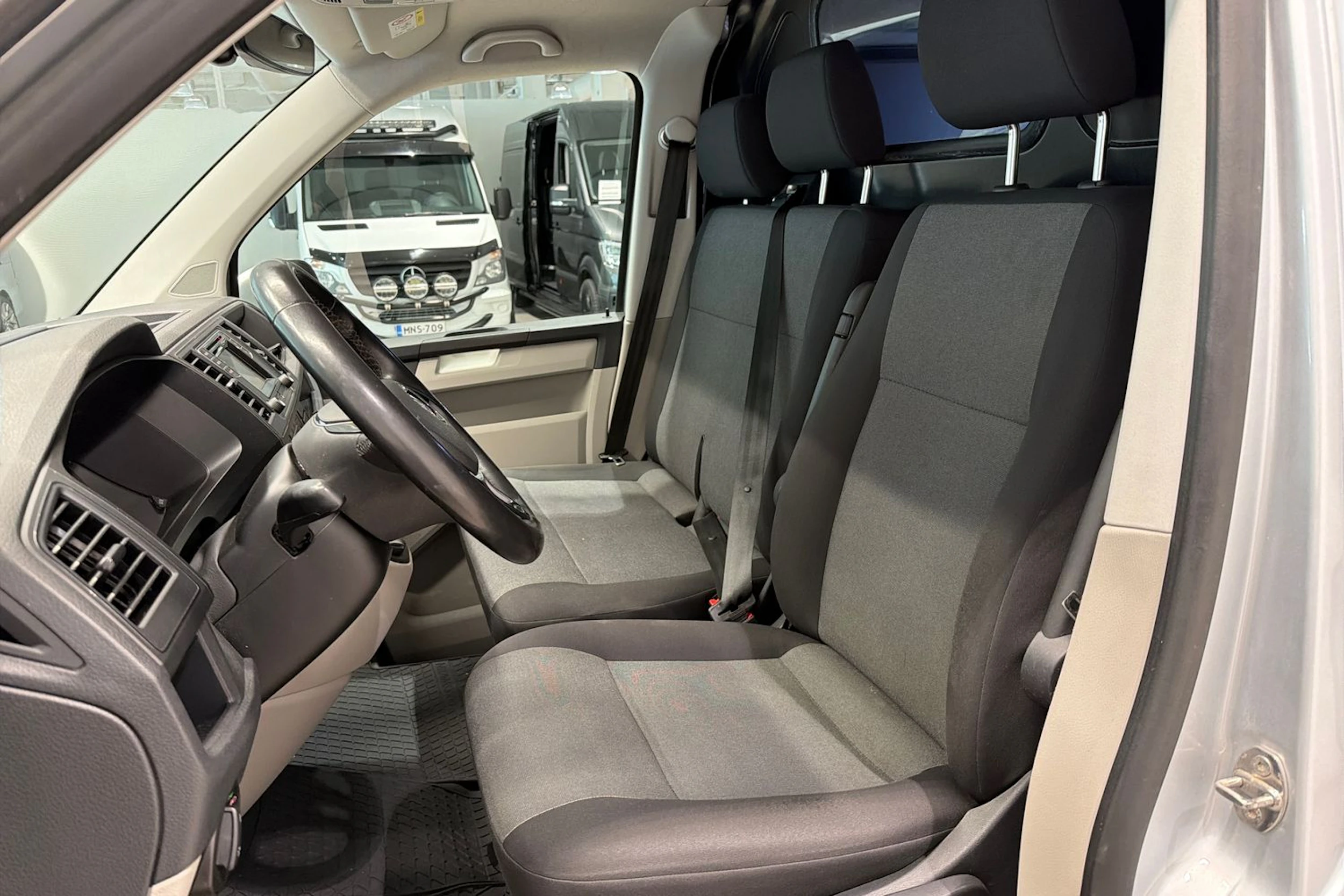 hopea Volkswagen Transporter 2019 kuva 19.