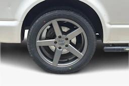 Valkoinen Volkswagen TRANSPORTER 2018 kuva 11.