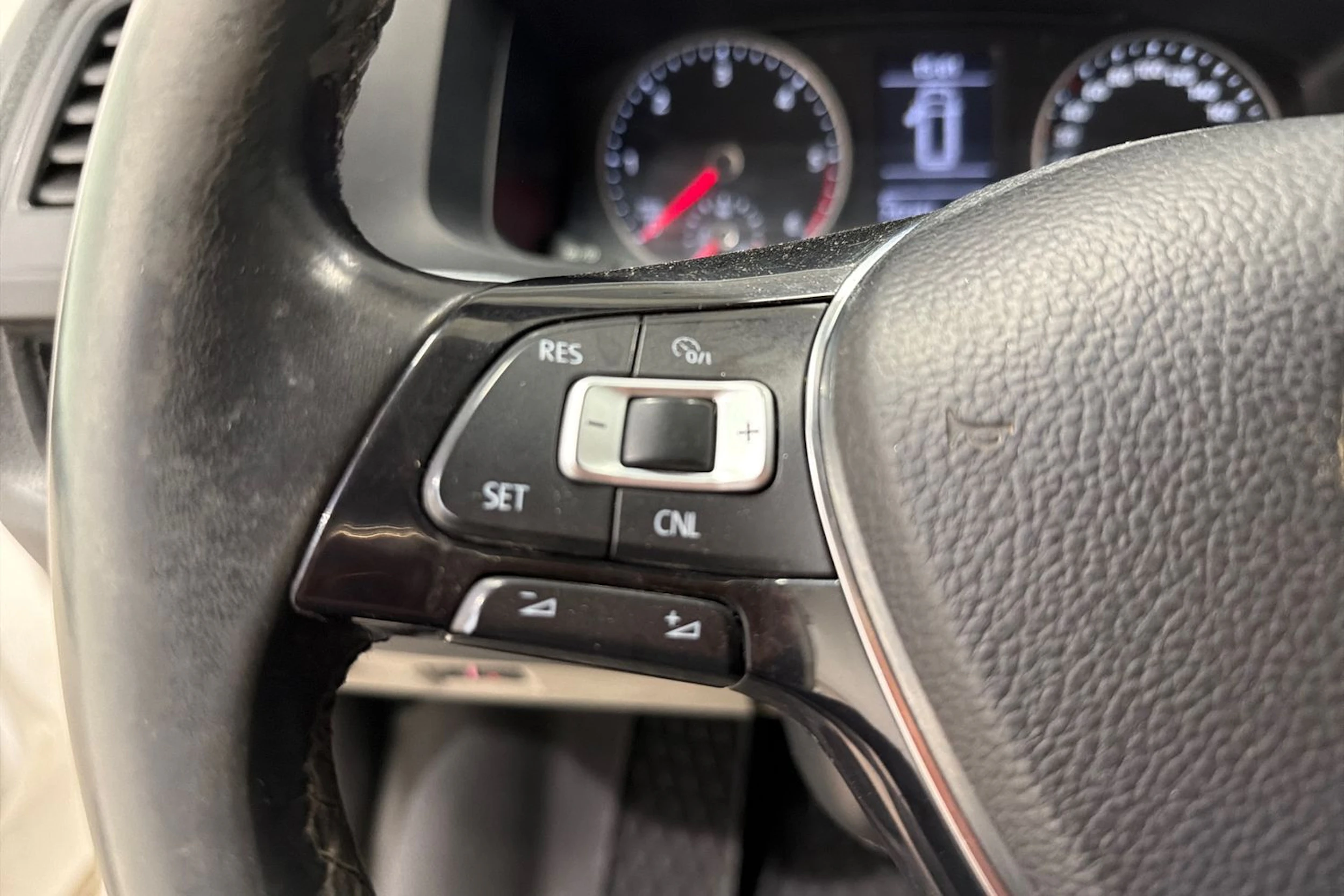 Valkoinen Volkswagen TRANSPORTER 2018 kuva 12.