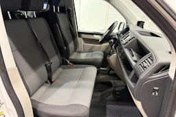 Valkoinen Volkswagen TRANSPORTER 2018 kuva 19.