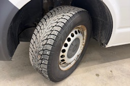 valkoinen Volkswagen Transporter 2018 kuva 22.