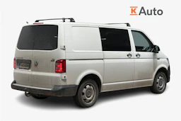 valkoinen Volkswagen Transporter 2018 kuva 2.
