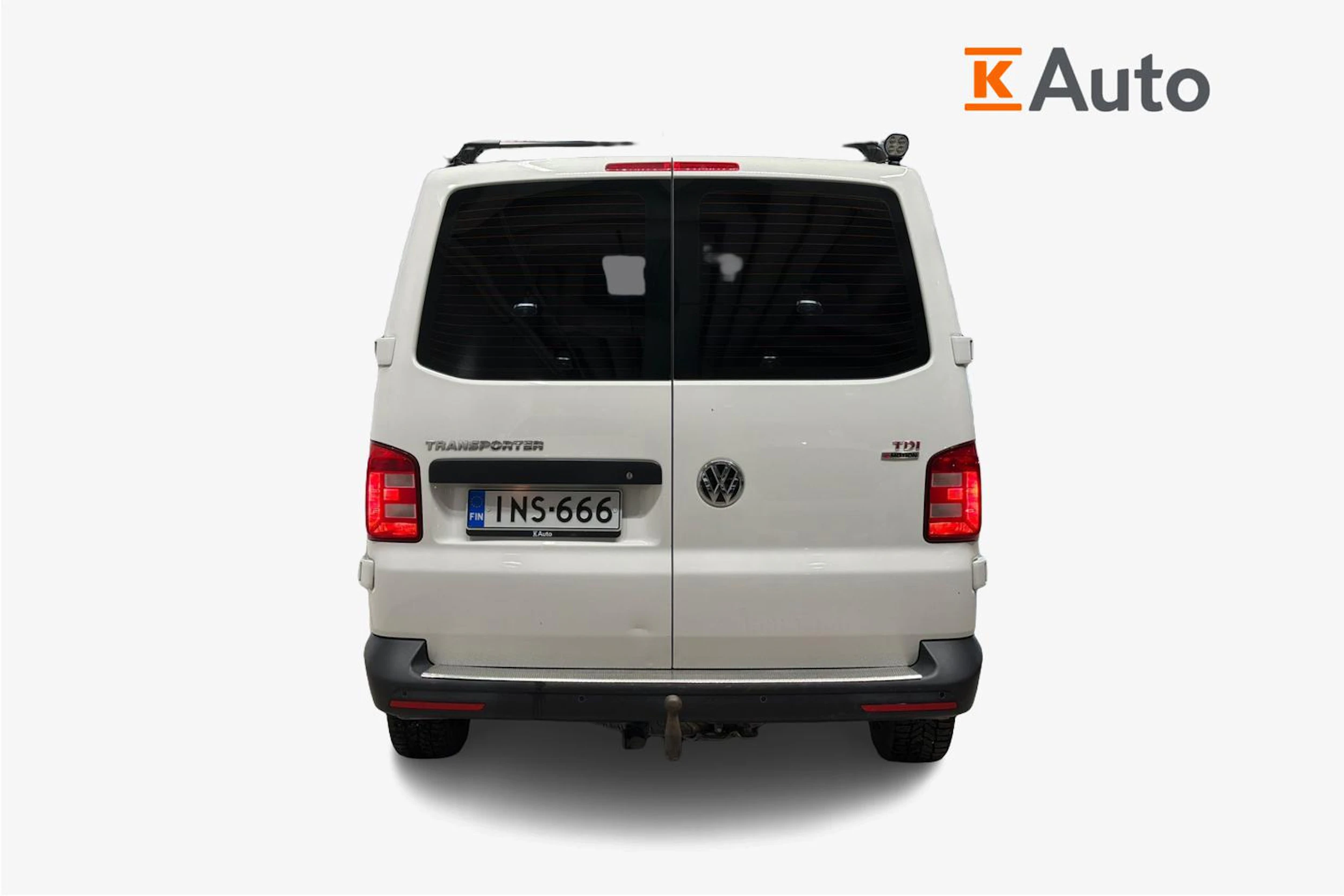valkoinen Volkswagen Transporter 2018 kuva 4.