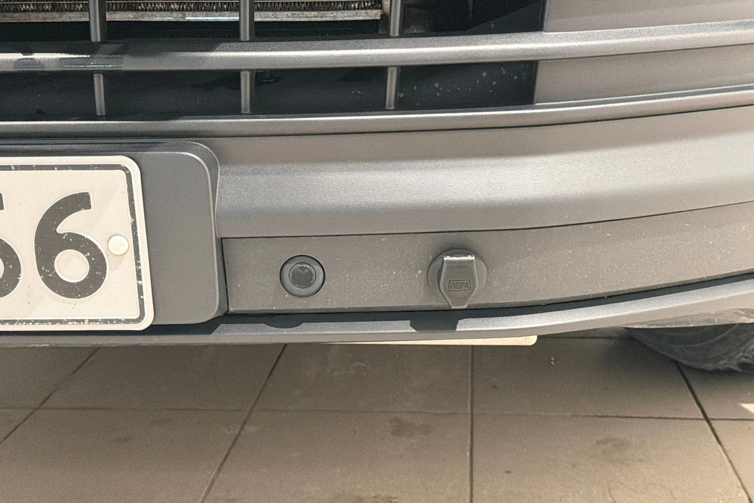 valkoinen Volkswagen Transporter 2018 kuva 26.