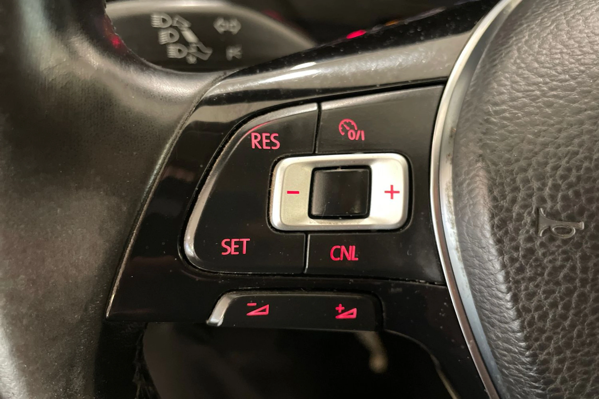 Valkoinen Volkswagen TRANSPORTER 2018 kuva 19.