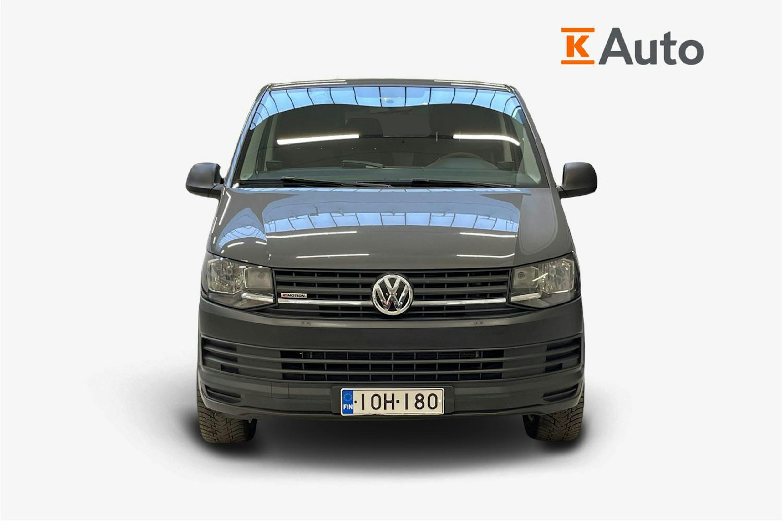 harmaa Volkswagen Transporter 2018 kuva 4.