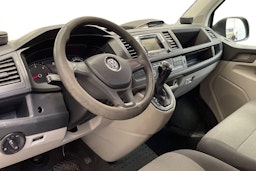 harmaa Volkswagen Transporter 2018 kuva 7.