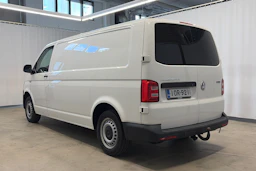 valkoinen Volkswagen Transporter 2019 kuva 4.