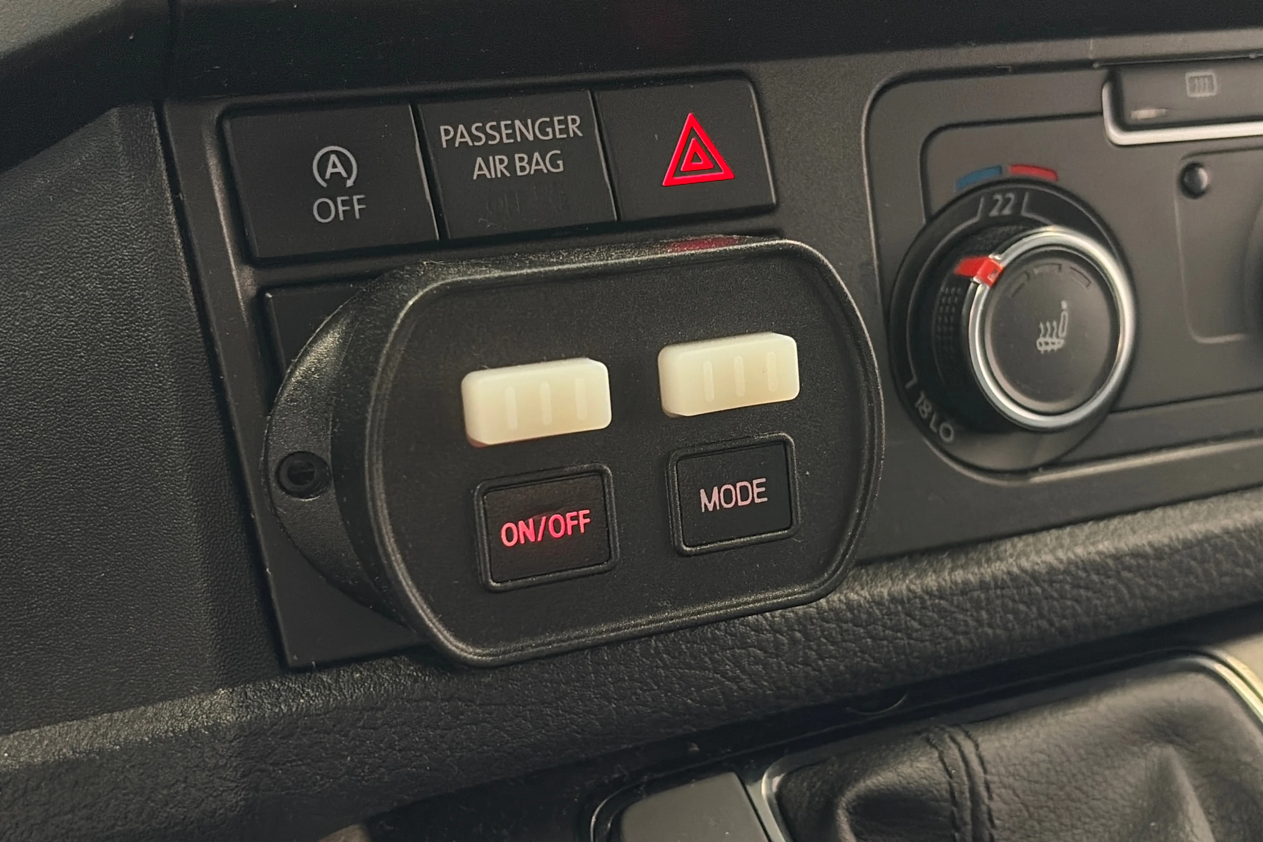 valkoinen Volkswagen Transporter 2019 kuva 9.
