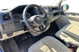 sininen Volkswagen Transporter 2018 kuva 3.