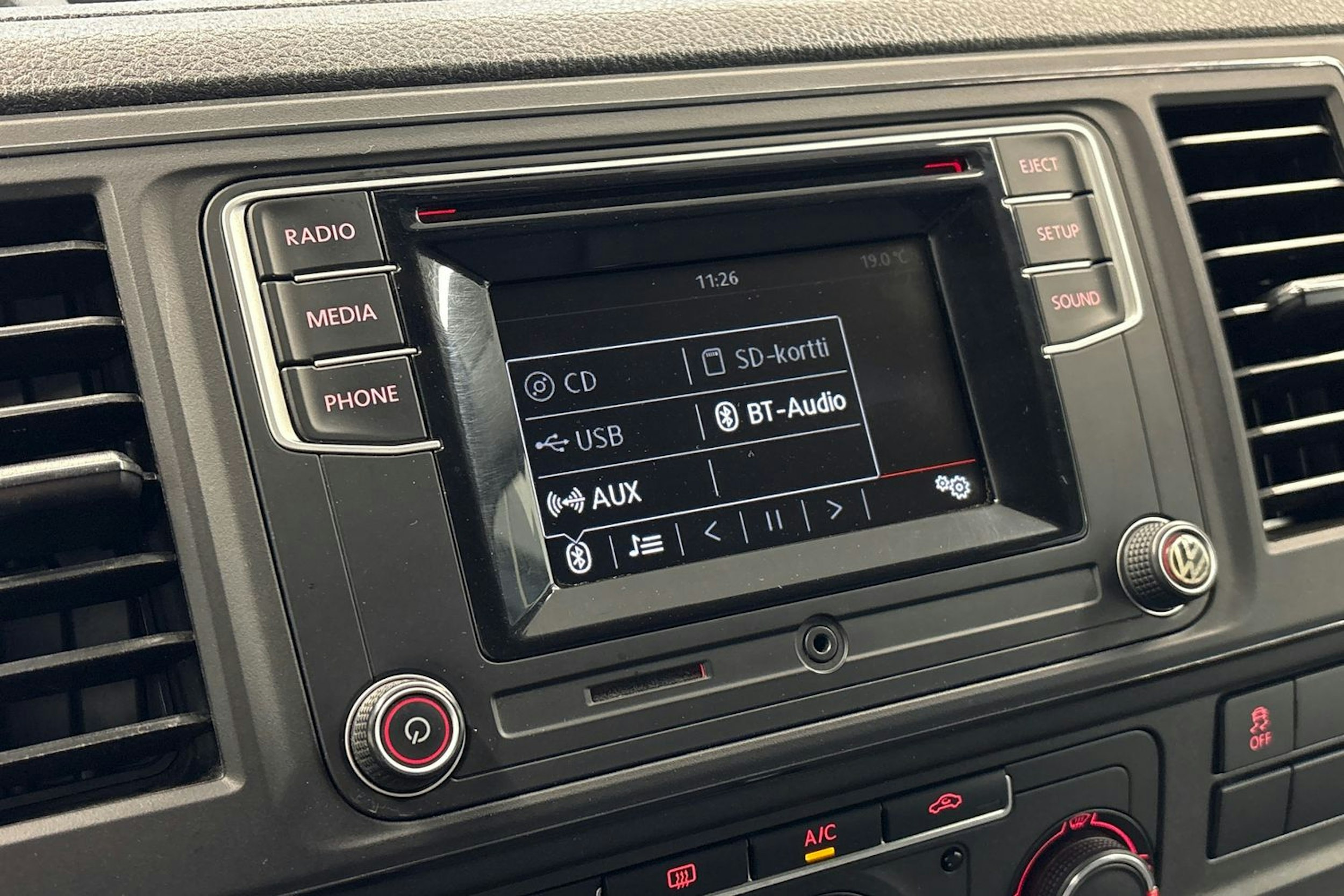 hopea Volkswagen Transporter 2018 kuva 13.