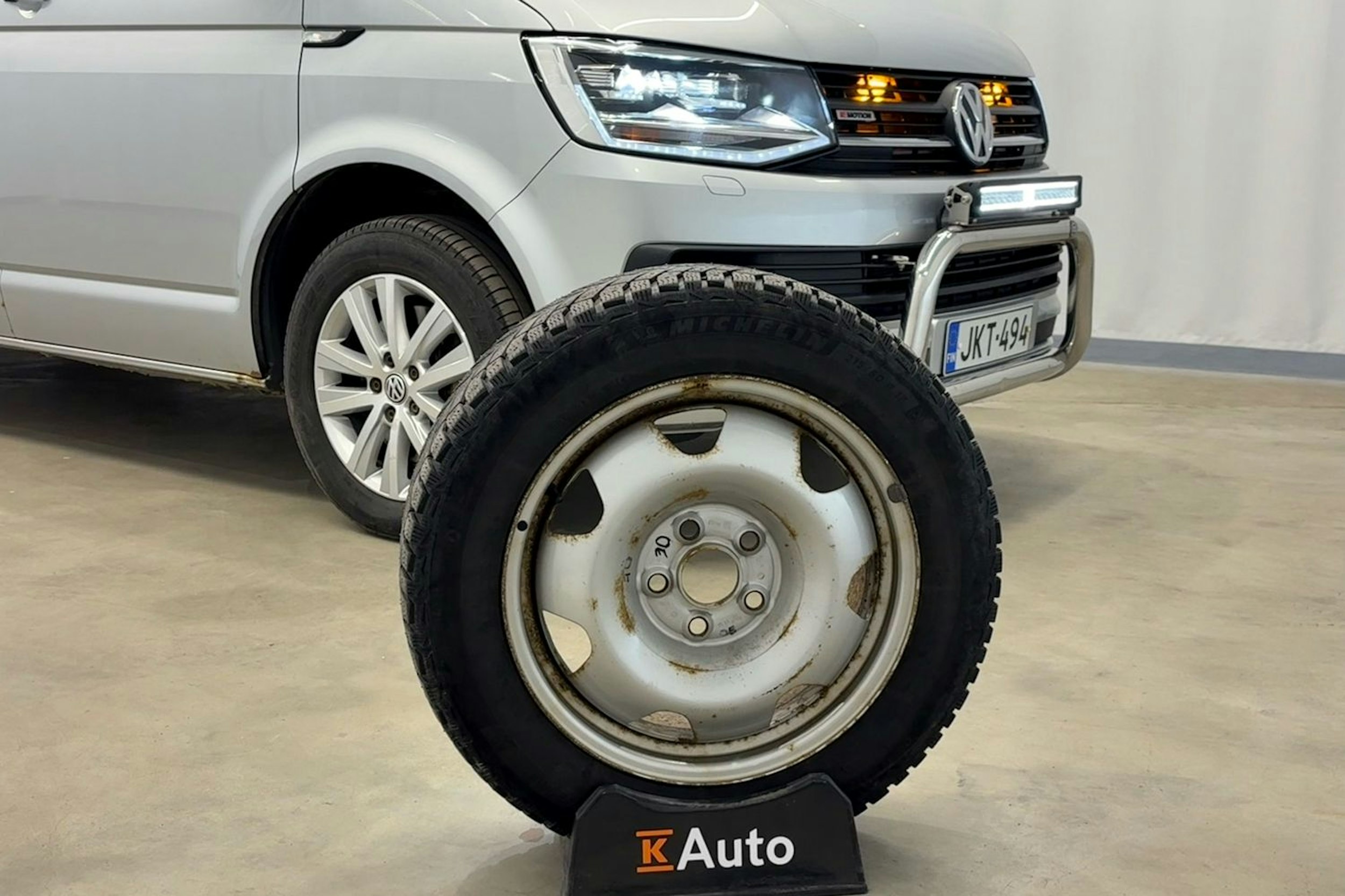 hopea Volkswagen Transporter 2018 kuva 15.