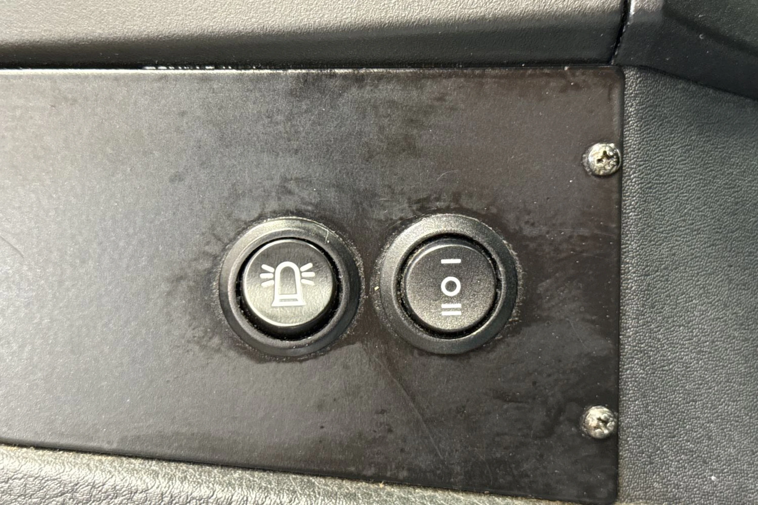 valkoinen Volkswagen Transporter 2019 kuva 14.