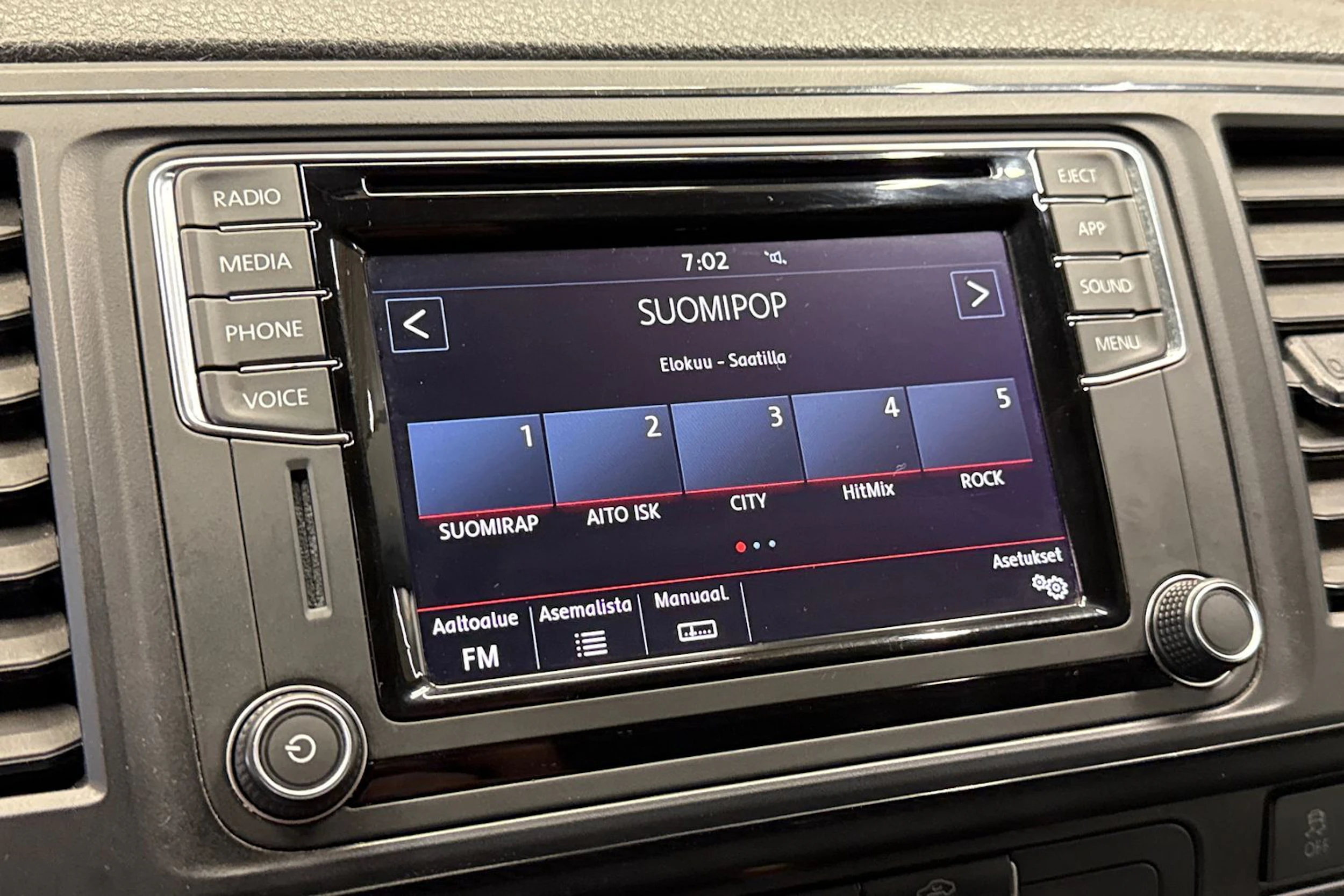 valkoinen Volkswagen Transporter 2019 kuva 17.