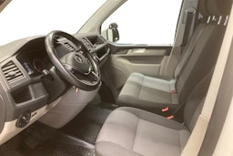 valkoinen Volkswagen Transporter 2018 kuva 7.