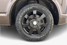 ruskea (beige) Volkswagen Transporter 2018 kuva 12.