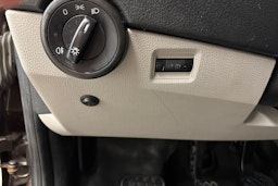 ruskea (beige) Volkswagen Transporter 2018 kuva 18.