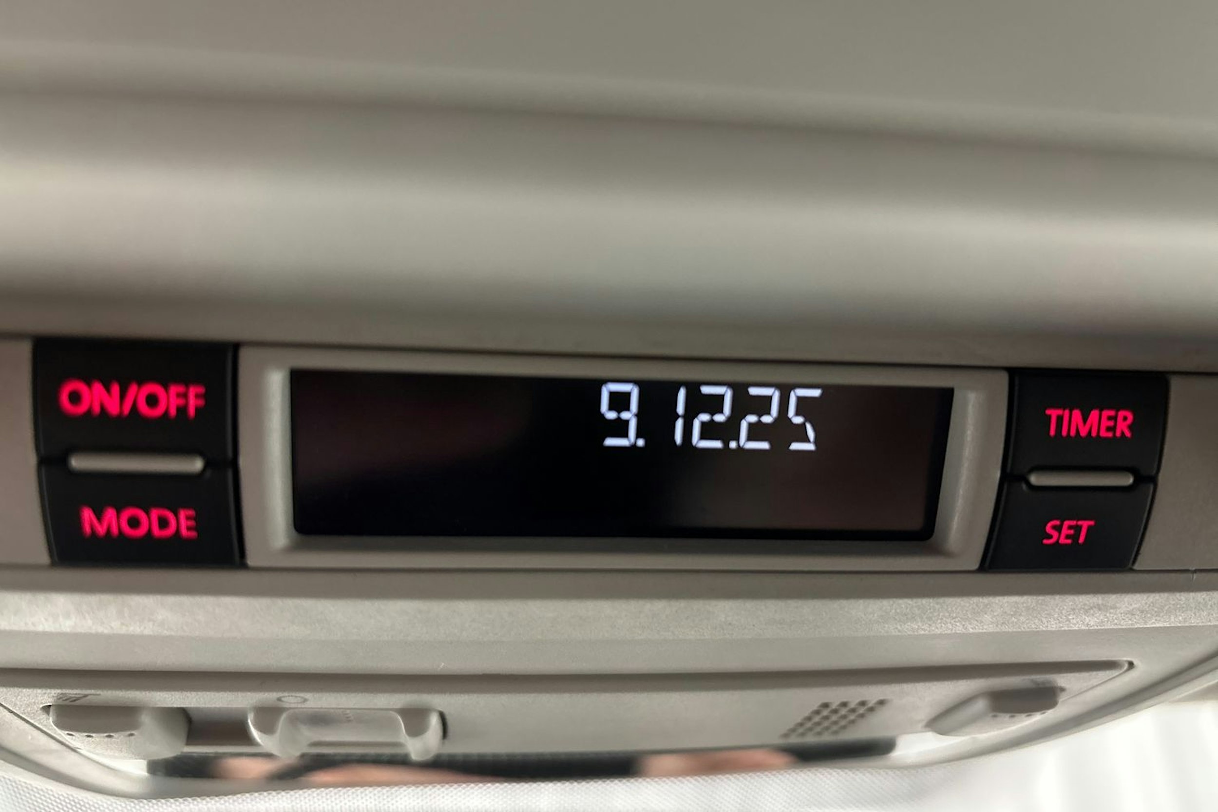 ruskea (beige) Volkswagen Transporter 2018 kuva 21.